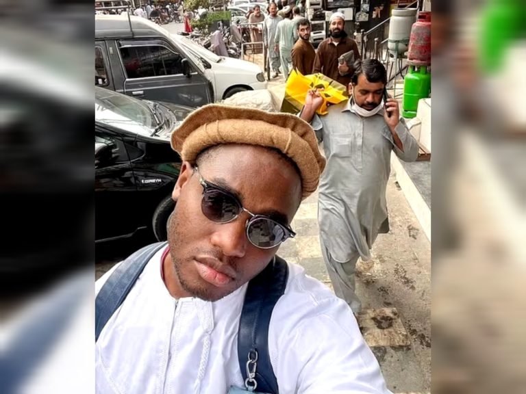 ډیلي میل:برېتانوي سیلاني له یو طالب ساتونکي سره جنسي اړیکه ټینګه کړې