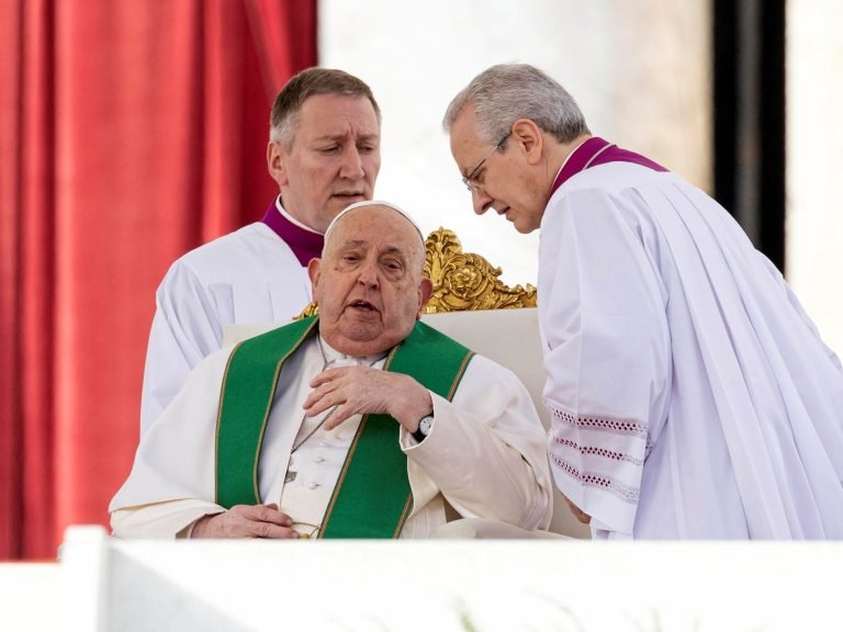 ایټالیا کې د اسرائیل پخواني سفیر:پاپ فرانسس د یهودو ضد سړی وو