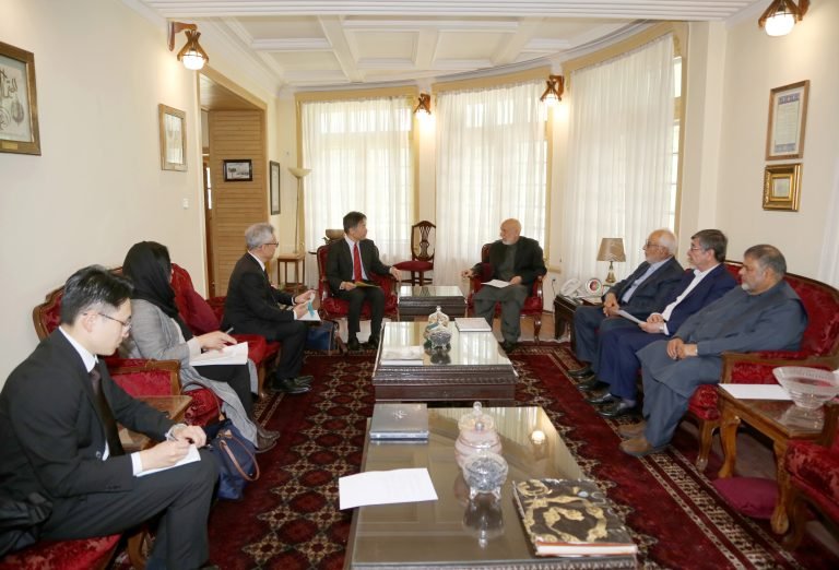 حامد کرزی:د تل‌پاتې سولې او ثبات لپاره ملي تفاهم اړین بولم