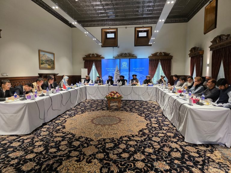 د طالبانو د بهرنیو چارو وزارت په مشرۍ؛د بیجنګ، کابل او اسلام اباد ترمنځ درې اړخیزه ناسته شوې