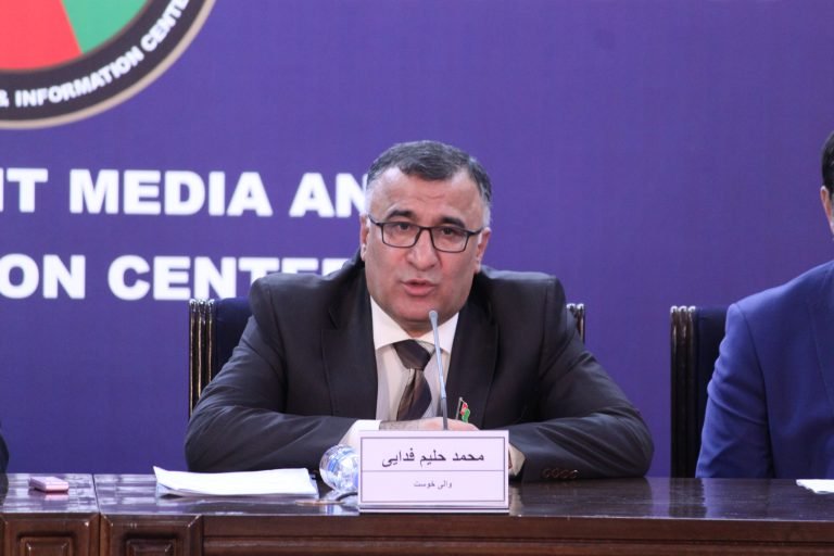 حلیم فدایي:پاکستان د بهرنیانو سره د افغانستان په سر معامله کوي