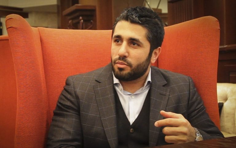 حبیب الرحمن حکمتیار:مونږ خپلو ته قدر او ارزښت نه ورکوو؛ خو په نورو خفه کېږو