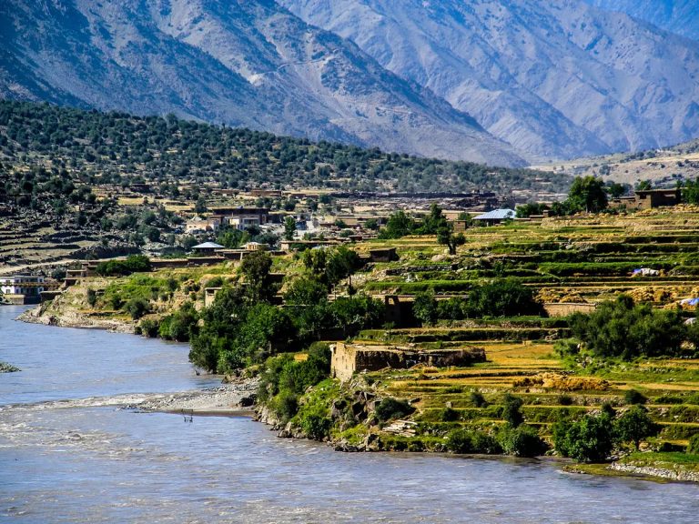 کونړ؛غازي اباد ولسوالۍ کې چاودنې لږ تر لږه ۵ تنه ټپیان کړي