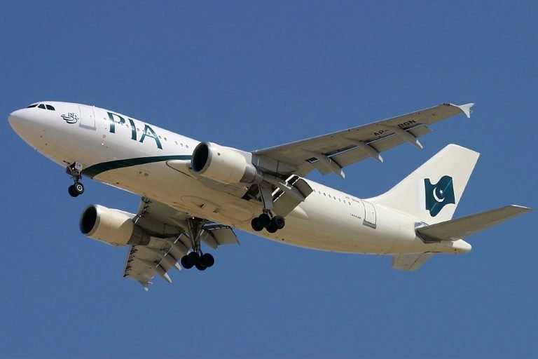 د هند او پاکستان کړکیچ؛ یو د بل پر وړاندې یې هوایي محدودیتونه یوه میاشت نور هم وځنډول