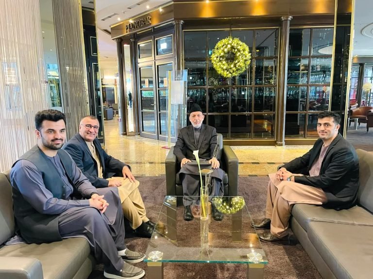 حلیم فدایي: حامد کرزی د ملي اجماع د رامنځته کېدو په برخه کې ډېره مرسته کولای شي