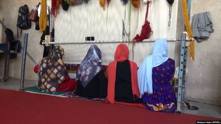 د ترکیې د غالیو ټولنې مسؤلین:د افغاني غالیو د صادراتو برخه کې همکاري کوو