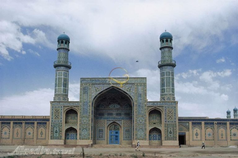 د طالبانو امربالمعروف چارواکو؛په هرات کې د جماعت لمونځ نه کوونکو نارینه‌وو لپاره جریمه ټاکلې