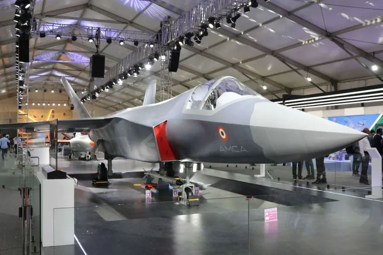 هند:له رادار څخه پټېدونکې پنځم نسل جنګي الوتکې جوړوو