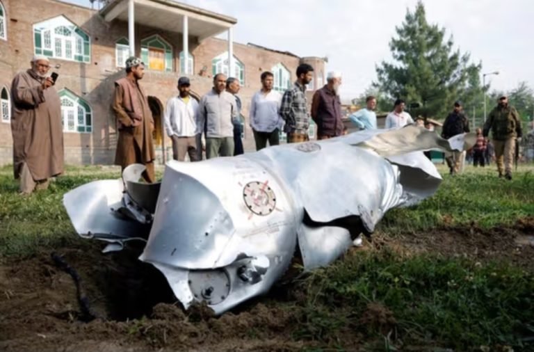 هندي چارواکي:درې جنګي الوتکې مو جمو او کشمیر کې نسکورې شوي