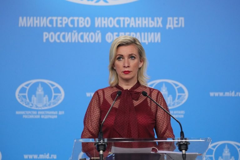 ماریا زاخارووا:د ۶ زره اوکرایني سرتېرو د جسدونو لېږد ته چمتو یوو