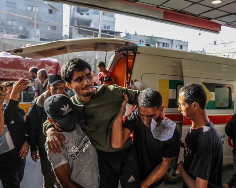 غزه؛د خوړو د وېش په ځای کې د بریدونو له امله ۲۱ تنه وژل شوي