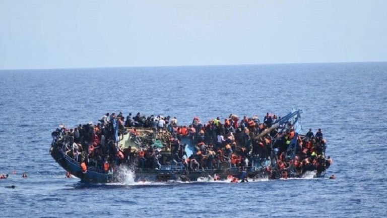 فرانسې؛اووه افغانان او دوه کردان د انساني قاچاق په تور محاکمه کړل