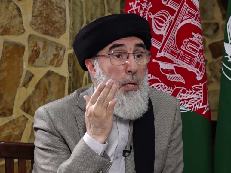 ګلبدین حکمتیار:د بدخشان د خاش ولسوالۍ پېښې عاملین باید شرعي جزا وویني