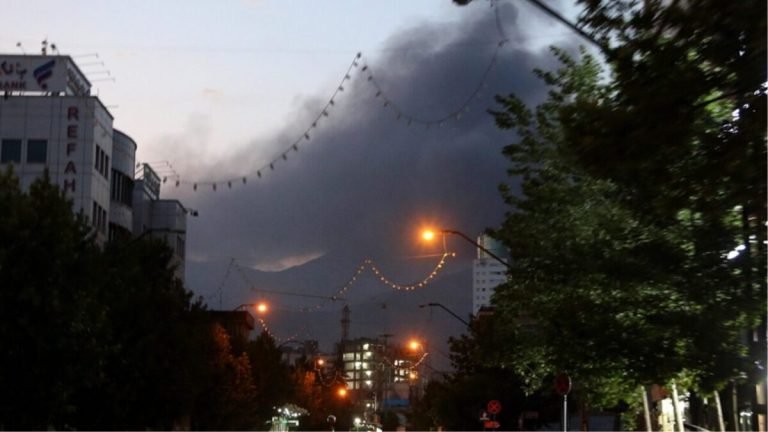 بي‌بي‌سي:د ټرمپ د اوربند له اعلان سره؛ ایران ډېره بده شپه تېره کړې