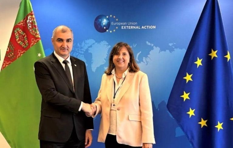 ترکمنستان او اروپايي اتحادیه؛د افغانستان د وضعیت په اړه غږېدلي