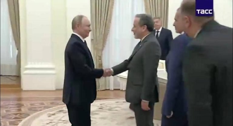 بیړنی خبر: کرملین وایي د ایران مرستې ته ولاړ دی