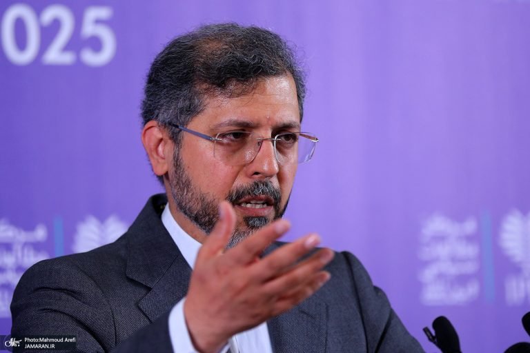 تهران:له امریکا په خپلو اټومي تاسیساتو د بریدونو تاوان غواړو