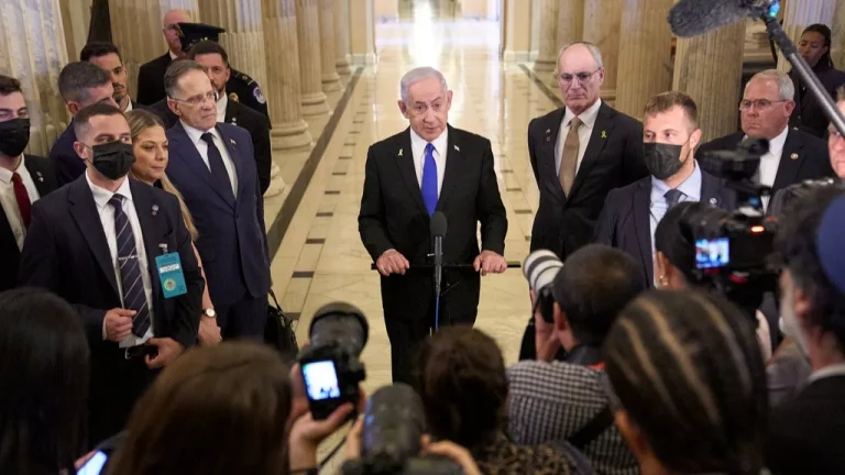 نتیناهو:ایران باید په بشپړ ډول له منځه یوړل شي