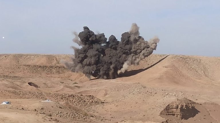 ایرانۍ رسنۍ:په تبریز کې د پرلپسې چاودنو غږونه اورېدل شوي