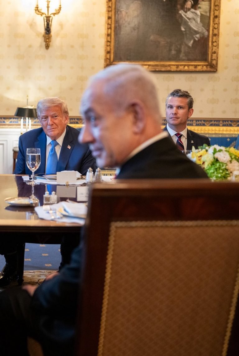 بوریل:یو جنګي مجرم د وسلو تمویلونکی د سولې نوبل جایزې ته نوماند کړی