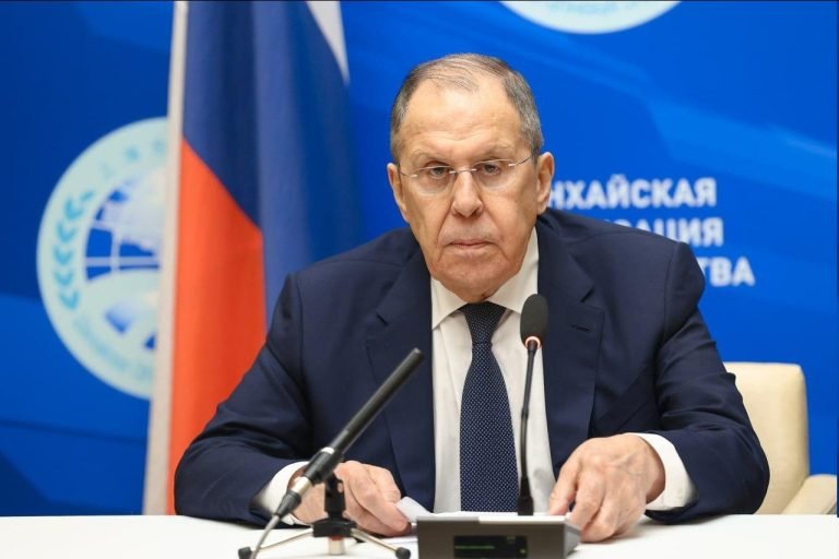 سرګي لاوروف:افغانستان کې باید د واک انحصار ختم شي
