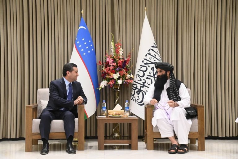 سراج الدین حقاني بختیار سعیدوف ته:د ازبکستان له نیک نیت او همکارۍ مننه کوو