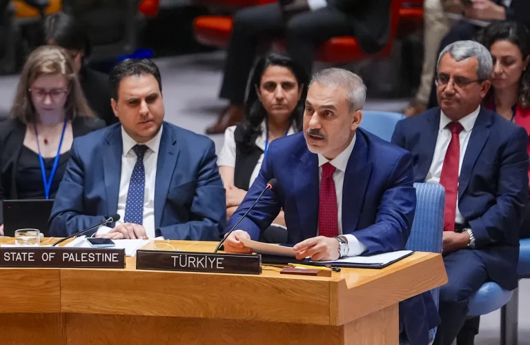 پر سوریې د اسراییلو له برید وروسته؛ترکیې له اسراییلو سره سوداګریزې اړیکې پرې کړې