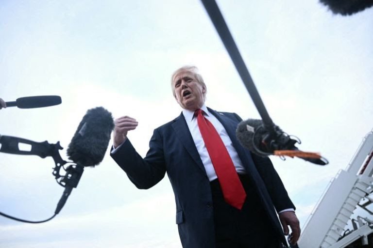 ټرمپ:له پوتین څخه ناامیده شوی یم او د سولې خبرې یې بې‌مانا دي