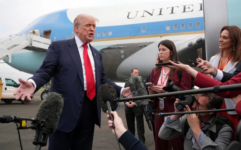 ډونالډ ټرمپ:که د مهاجرت مخه و نه نیول شي، اروپا به له منځه ولاړه شي