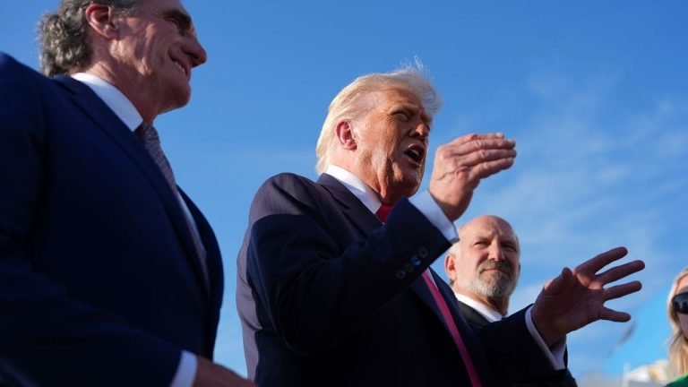 ډونالډ ټرمپ:د ایران ټول اتومي تاسیسات مو له منځه یوړل او اوس ورسره خبرو ته کومه بېړه نه لرو