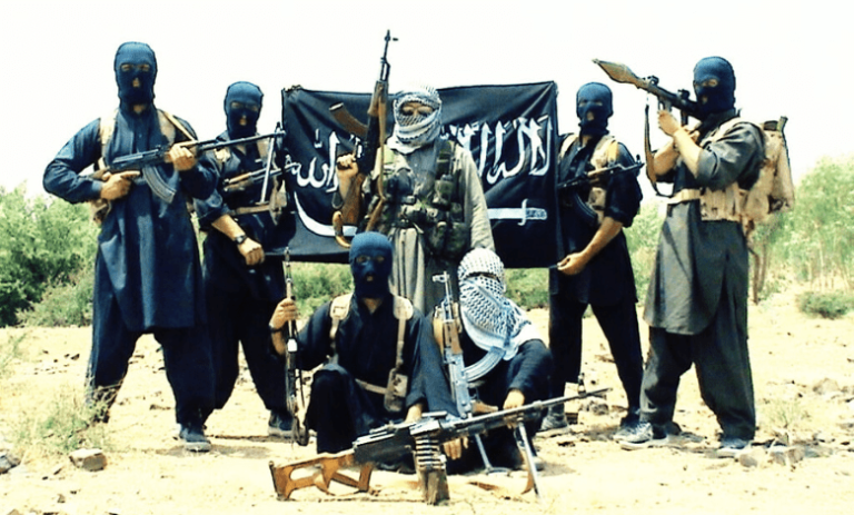 لانګ وار ژورنال:القاعده د طالبانو تر واک لاندې افغانستان کې فعاله ده