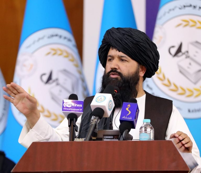 ندا محمد ندیم د غزني فارغ شویو محصلانو ته:د غربي مفکورې څخه ځان وساتئ