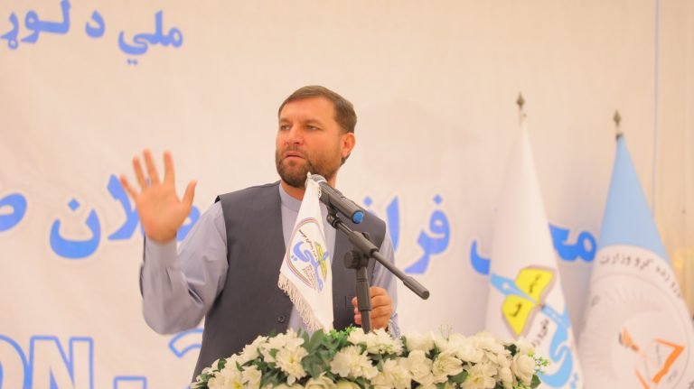 ضیاءالحق امرخېل:خپلواکي مو ۱۰۶کاله مخکې ترلاسه کړه؛ خو د نجونو پرمخ مو د زده‌کړو دروازې لاهم تړلي