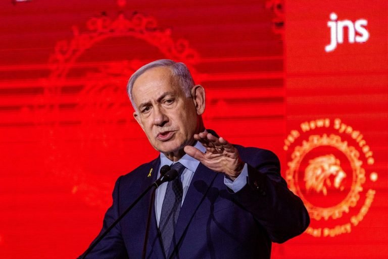 نتنیاهو:د ایران خلک دې د ازادۍ لپاره سړکونو ته راووزي او مبارزه دې وکړي