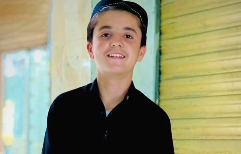 خوست؛د کورني تاوتریخوالي له امله یو ماشوم ځان وژلی