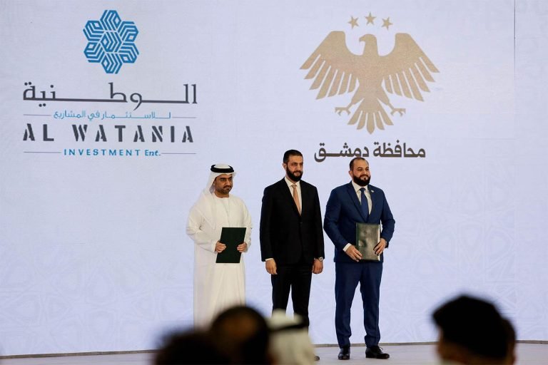 د سوریې حکومت؛تېره ورځ د ۱۴ میلیارده ډالرو په ارزښت قراردادونه لاسلیک کړل