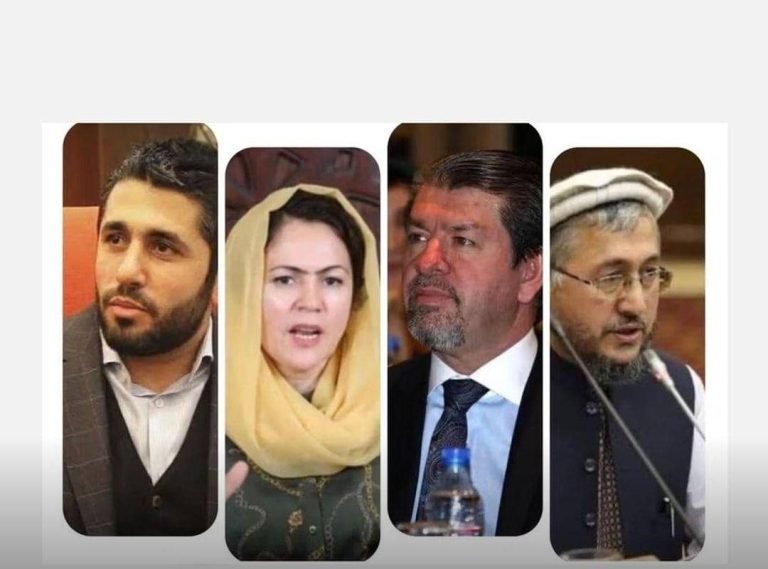 سرچینې:پاکستان کې د افغان سیاسونو غونډه وځنډېده