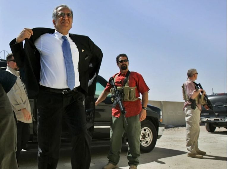 زلمی خلیلزاد:پاکستان او افغانستان باید د معقول سیاست له لارې د ډیورنډ مسلې ته حل لاره پیدا کړي