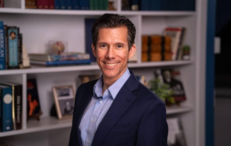 پاول ډي‌مېلر:واشنګټن په افغانستان کې نه جګړه وګټله او نه یې باثباته دولت جوړ کړ