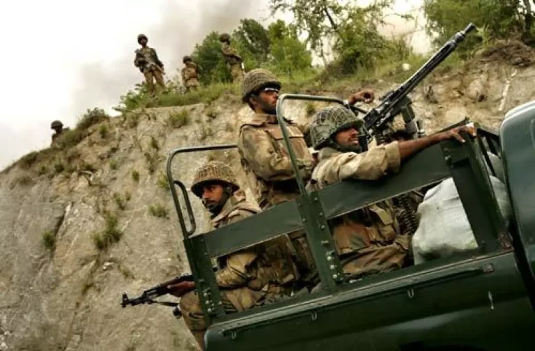 بلوچستان ژوب ولسوالۍ؛د پاکستاني پوځ او ټي‌ټي‌پي ترمنځ نښتو کې ګڼ شمېر کسانو ته مرګ ژوبله اوښټې