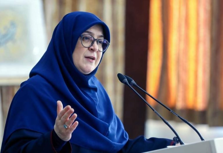 فاطمه مهاجراني:د افغان کډوالو ستنولو کې تهران به خپلو ګټو ته لومړیتوب ورکوي