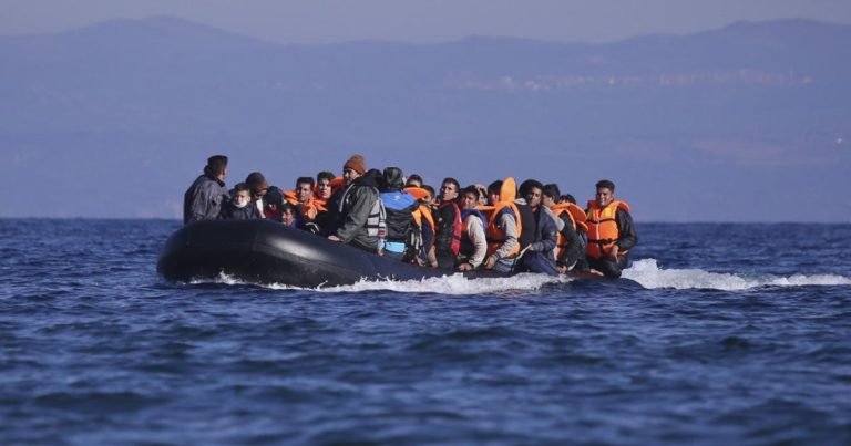 د طالبانو حکومت:له برېتانیا د ستنېدونکو افغانانو منلو ته چمتو یوو