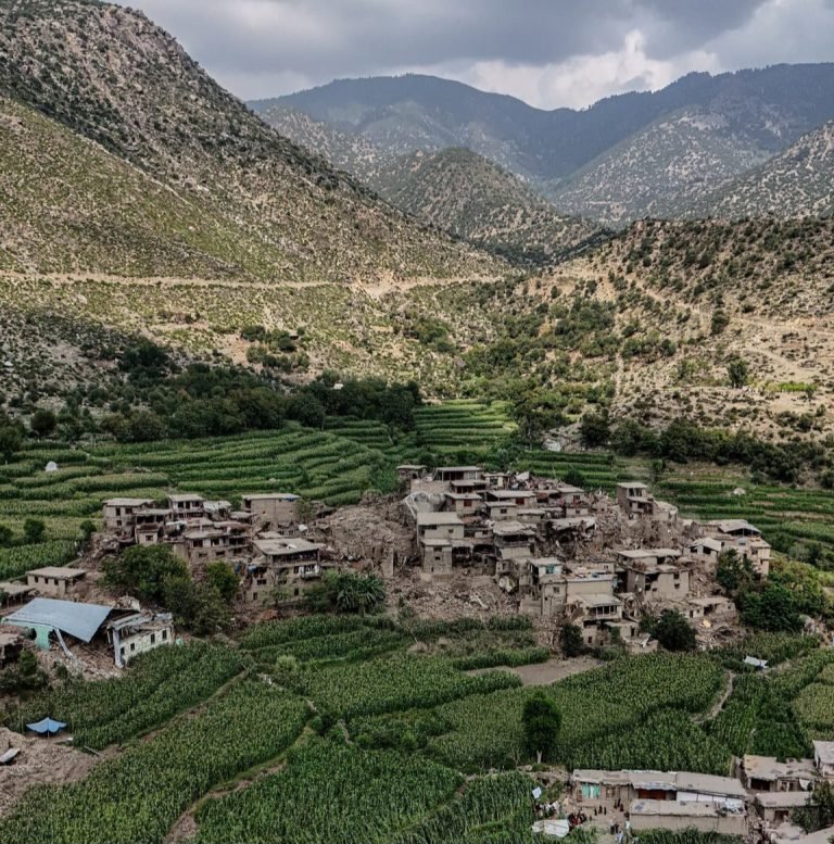 اروپایي اتحادیې؛د زلزلې ځپلو لپاره یو میلیون یورو او ۱۳۰ ټنه مرسته اعلان کړې