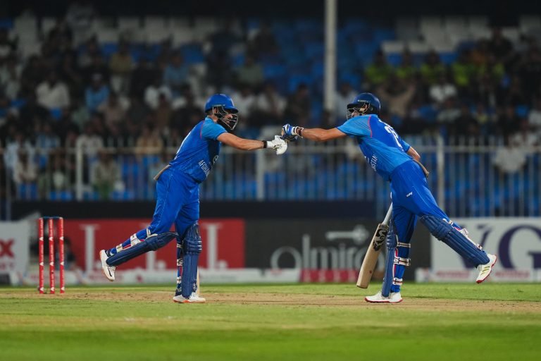 افغان ملي لوبډلې؛ پاکستانۍ سیالې لوبډلې ته ۱۷۰ منډې هدف ټاکلی