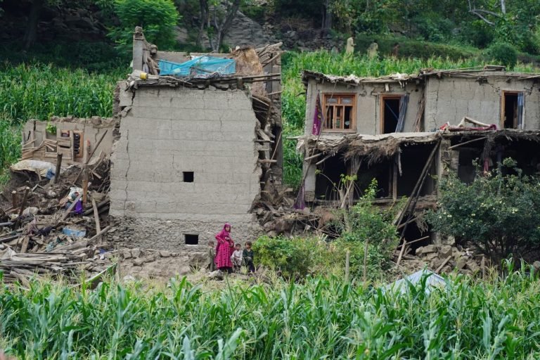 آسترالیا او آیرلنډ؛د افغانستان زلزله‌ځپلو ته نوې بشري مرستې اعلان کړې