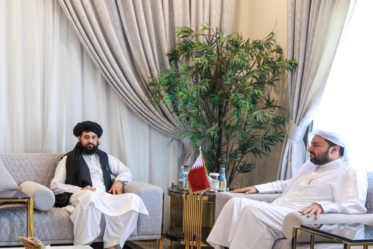 مولوي یعقوب مجاهد؛په قطر کې د دغه هېواد د بهرنیو چارو وزیر سره کتلي