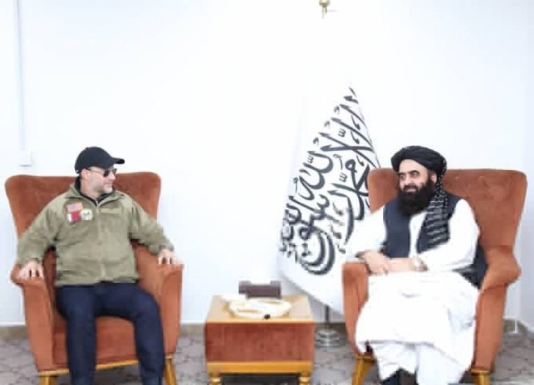 امیر خان متقي امریکایي استازي ته:د امریکايي تبعه خوشې کول د مثبت پرمختګ نښه ده