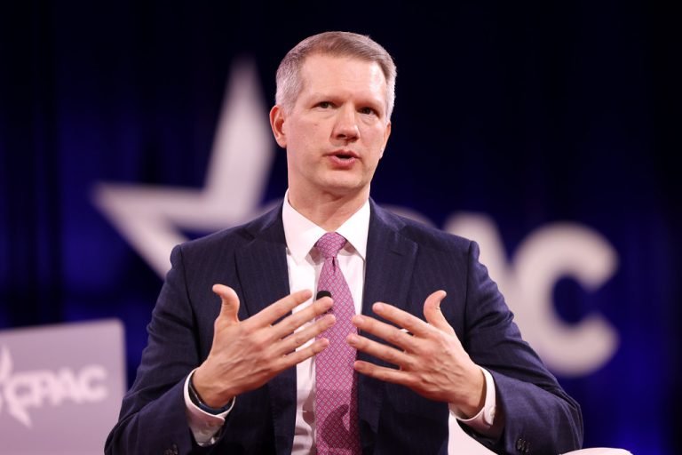 رایلي مور:د ټرمپ د بګرام د بېرته نیولو پلان د امریکا د امنیتي ګټو لپاره مهم دی