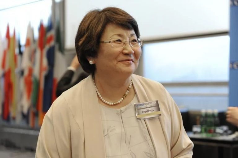 افغانستان کې؛د روزا اتونبایوا ماموریت پای ته ورسېد