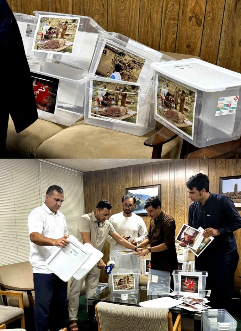 د کالفورنیا په سکرمنټو ښار کې؛افغان فعالانو په مغازو کې د صندوقونو په کیښودو د بیړنۍ مرستې غوښتنه کړې